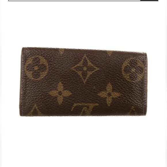 LOUIS VUITTON FOUR KEY HOLDER AUTHENTIC GUARANTEED STAMPED INSIDE - Picture 2 of 10